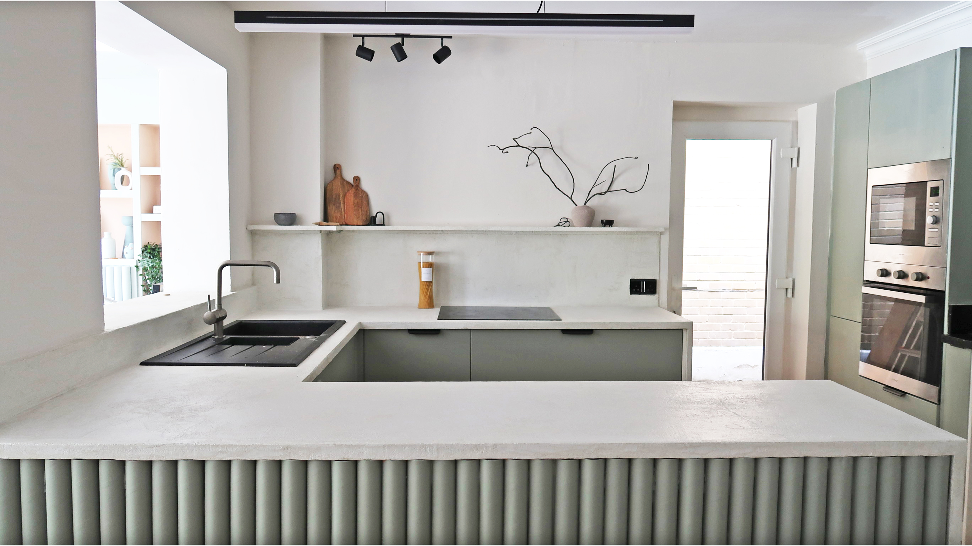 tiltrækkende indarbejde komponist How to microcement kitchen worktops: A seriously cool upgrade | Real Homes