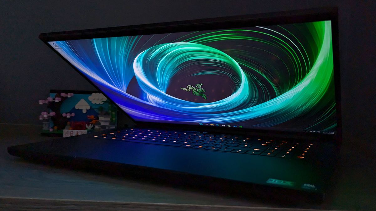 Razer Blade 18 (2025) on with RGB activated