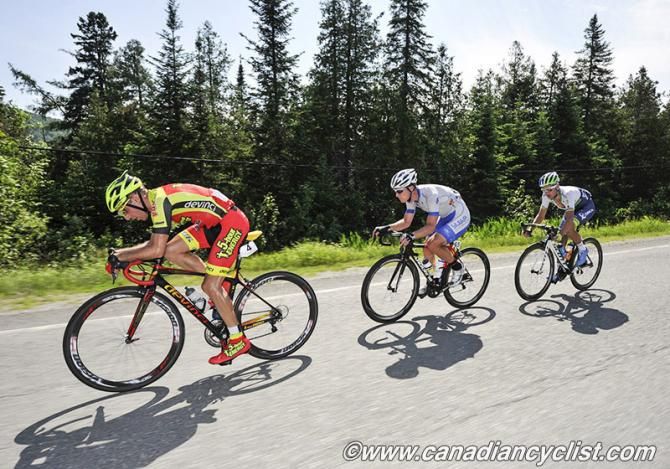 Michael Woods (5 HOUR Energy p/b Kenda) leads the chase