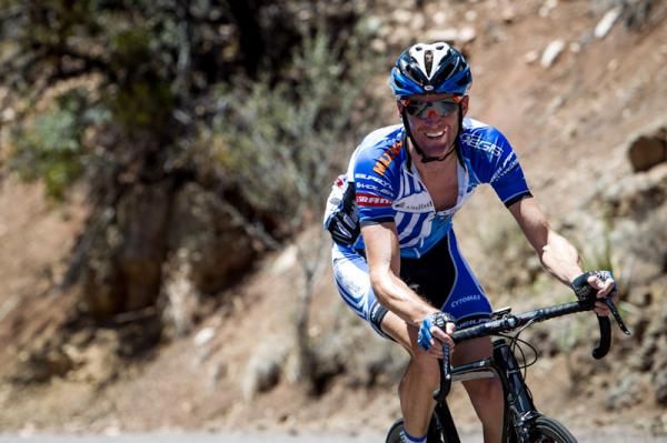 Rory Sutherland (UnitedHealthcare) by himself with 1km to go.