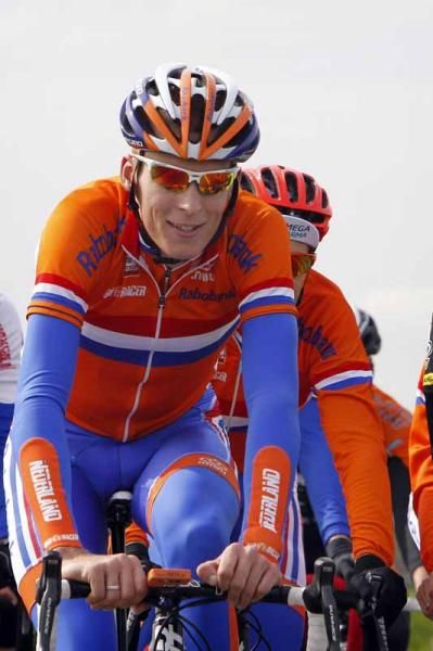 Robert Gesink will be competing at home on Sunday