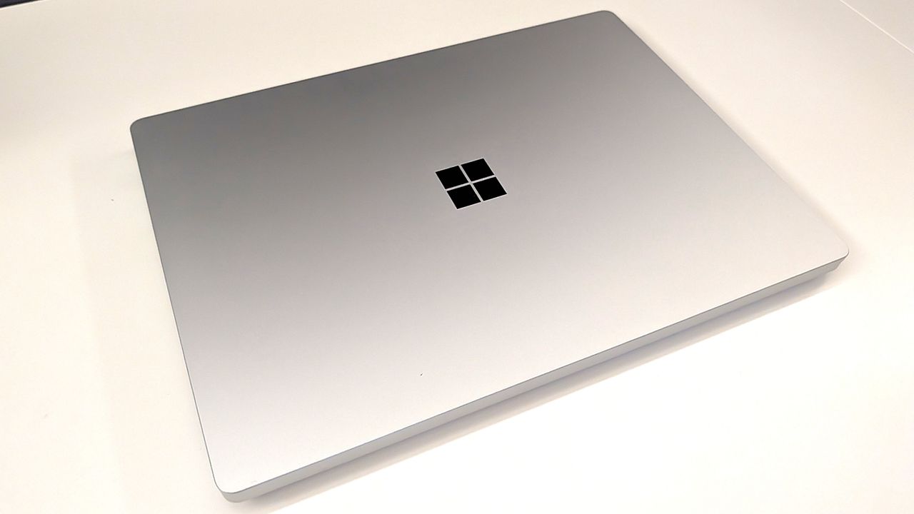 Surface Laptop Ultra