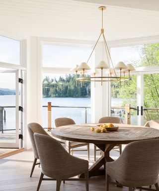 round dining table with view of lake