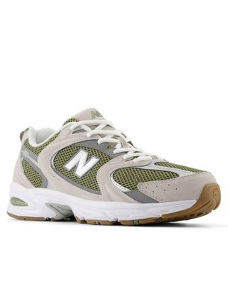 New Balance 530 Trainers in Green