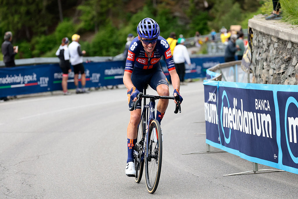 Team Picnic PostNL's French rider Romain Bardet rides in the lead as he climbs Le Motte during the 17th stage of the 108th Giro d'Italia cycling race, 155kms from San Michele all'Adige to Bormio, on May 28, 2025. (Photo by Luca Bettini / AFP)