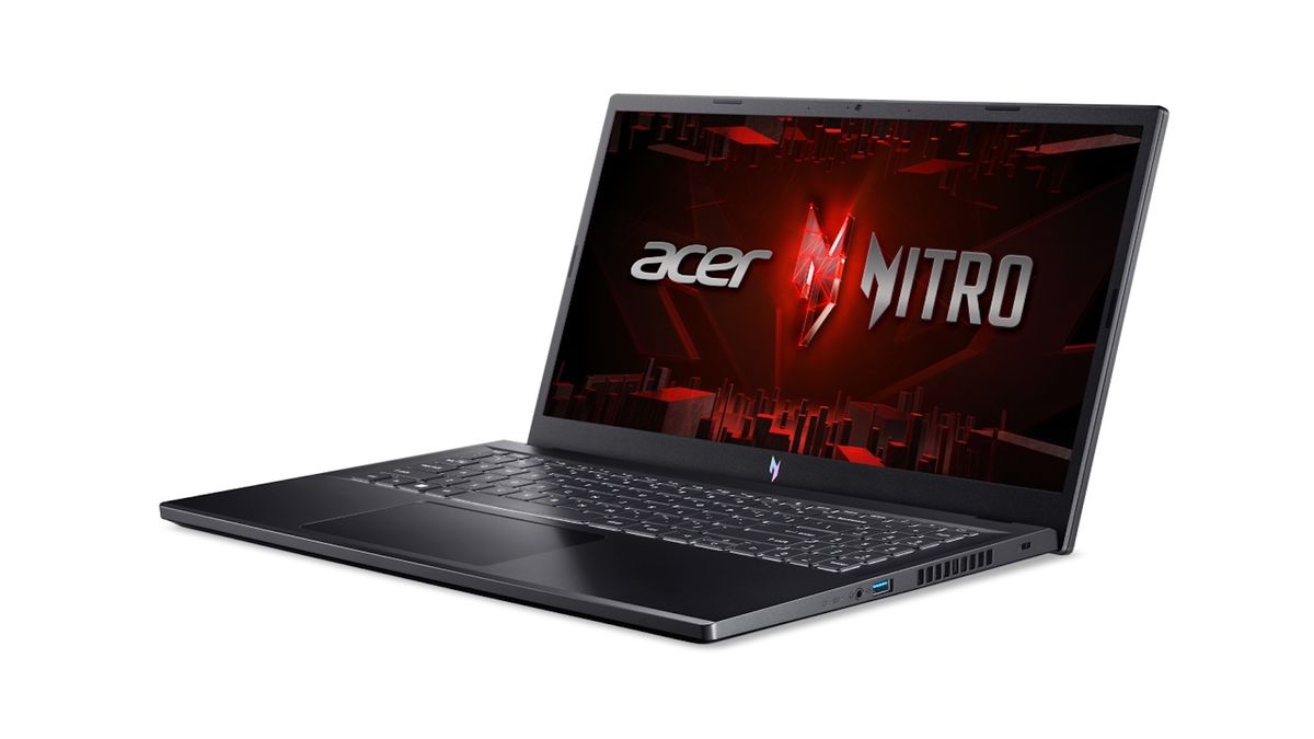 a black gaming laptop with the Nitro logo on display