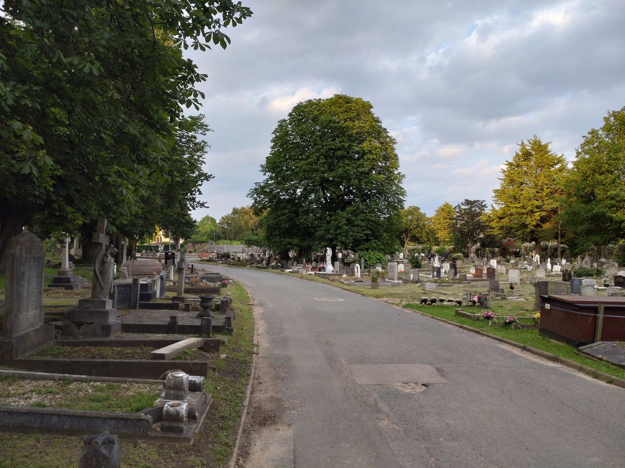 A graveyard shot on the Xperia 10 III