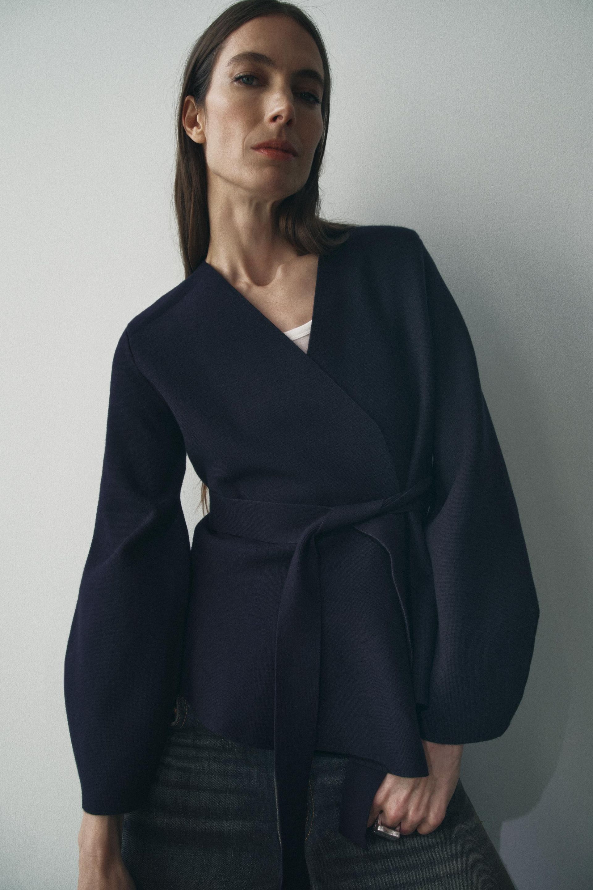 3r3iwuzvip6UaYbsJKZcu4-320-80 2025 年に向けて新鮮さを感じる 8 つの洗練された色の組み合わせ