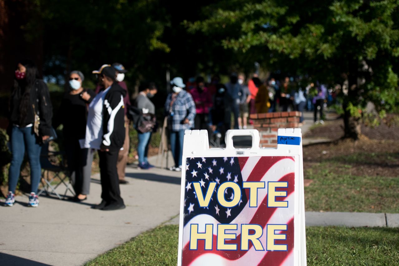 Voters line up