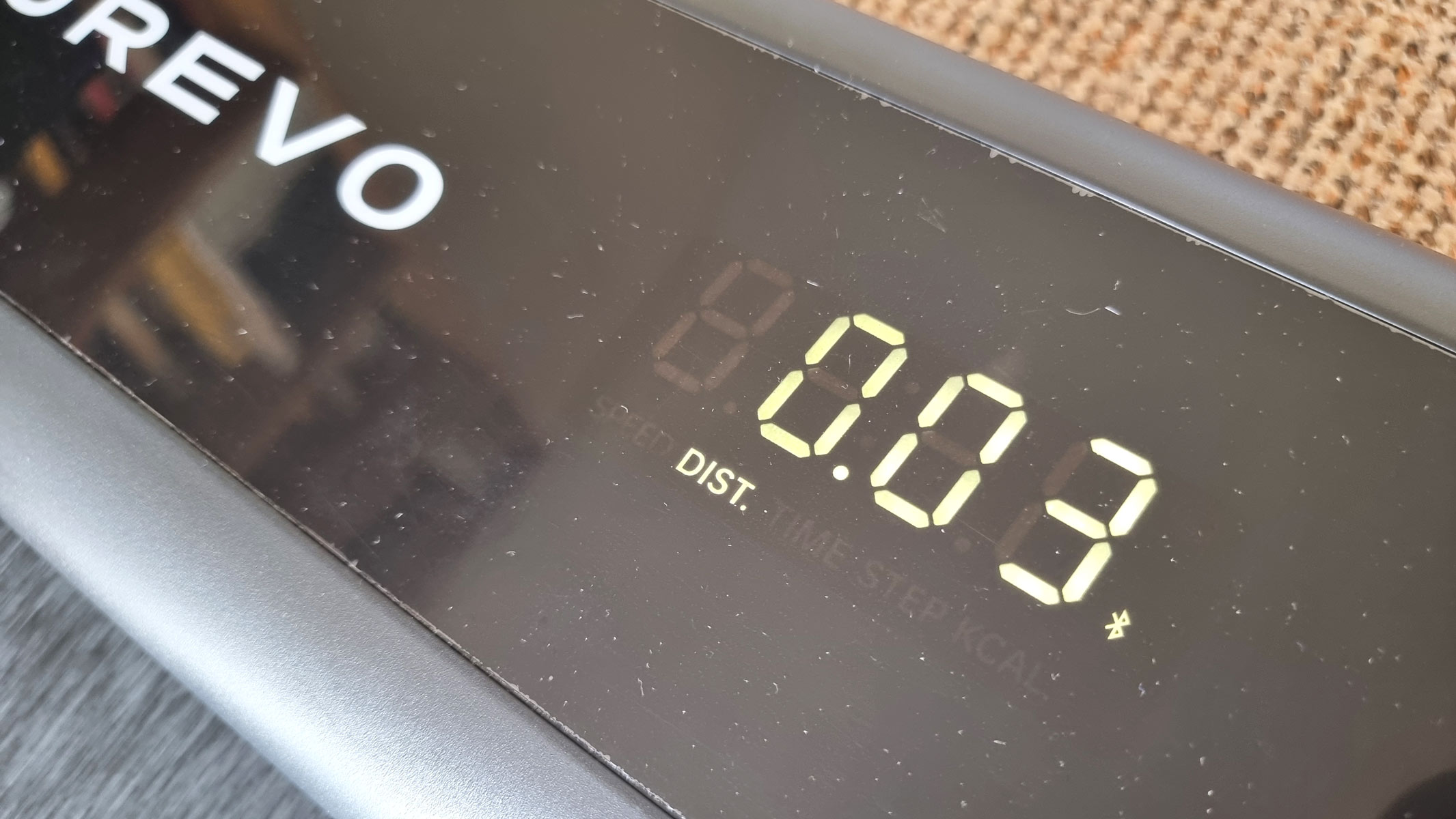 LED display in the Urevo SpaceWalk E4W treadmill showing distance