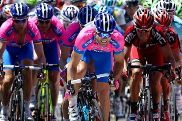 Lampre-ISD looked most keen to keep the race together.