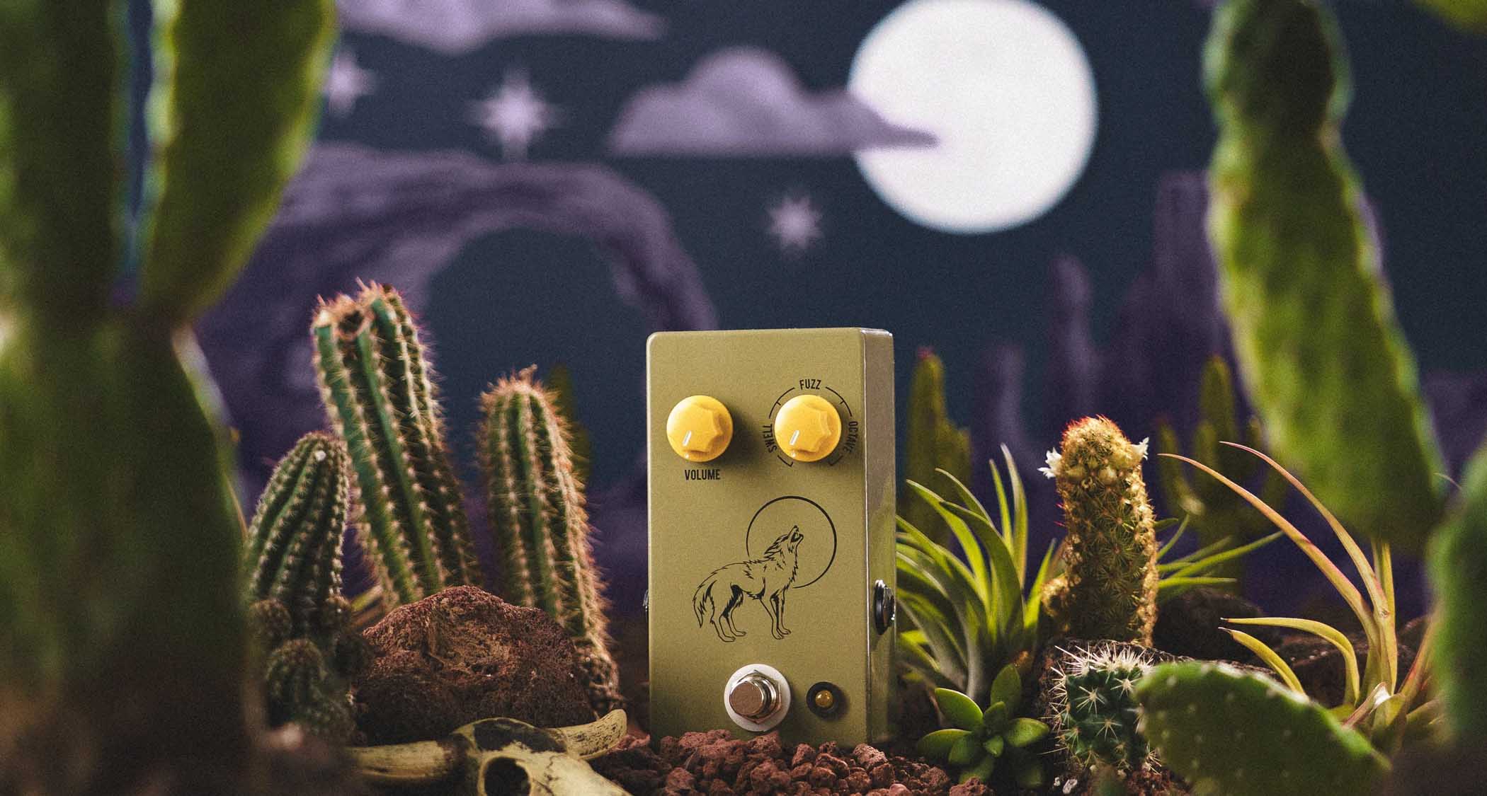 The JHS Pedals Coyote is a replication of the Moonrock Fuzz, a cult classic made by G.S. Wyllie, and it comes in a gold enclosure with artwork featuring a black Coyote howling.