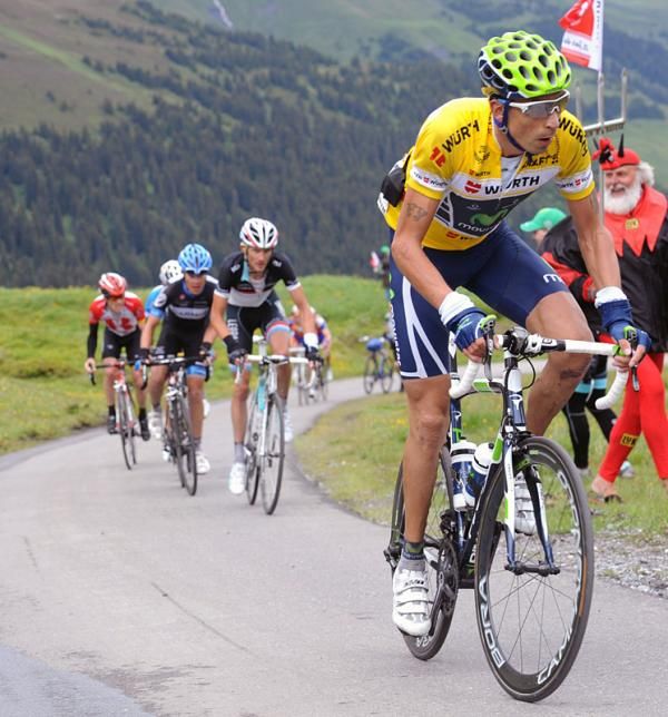 Race leader Mauricio Soler (Movistar) nears the summit of the Grosse Scheidegg, 43 seconds behind Cunego.