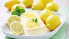 lemon meringue slice 