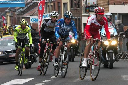 The early break was comprised of Egoitz Garcia (Cofidis), Brad White (UnitedHealthcare), Laurens De Vreese (Topsport Vlaanderen-Mercator) and Cristiano Benenati (Farnese Vini-Selle Italia).