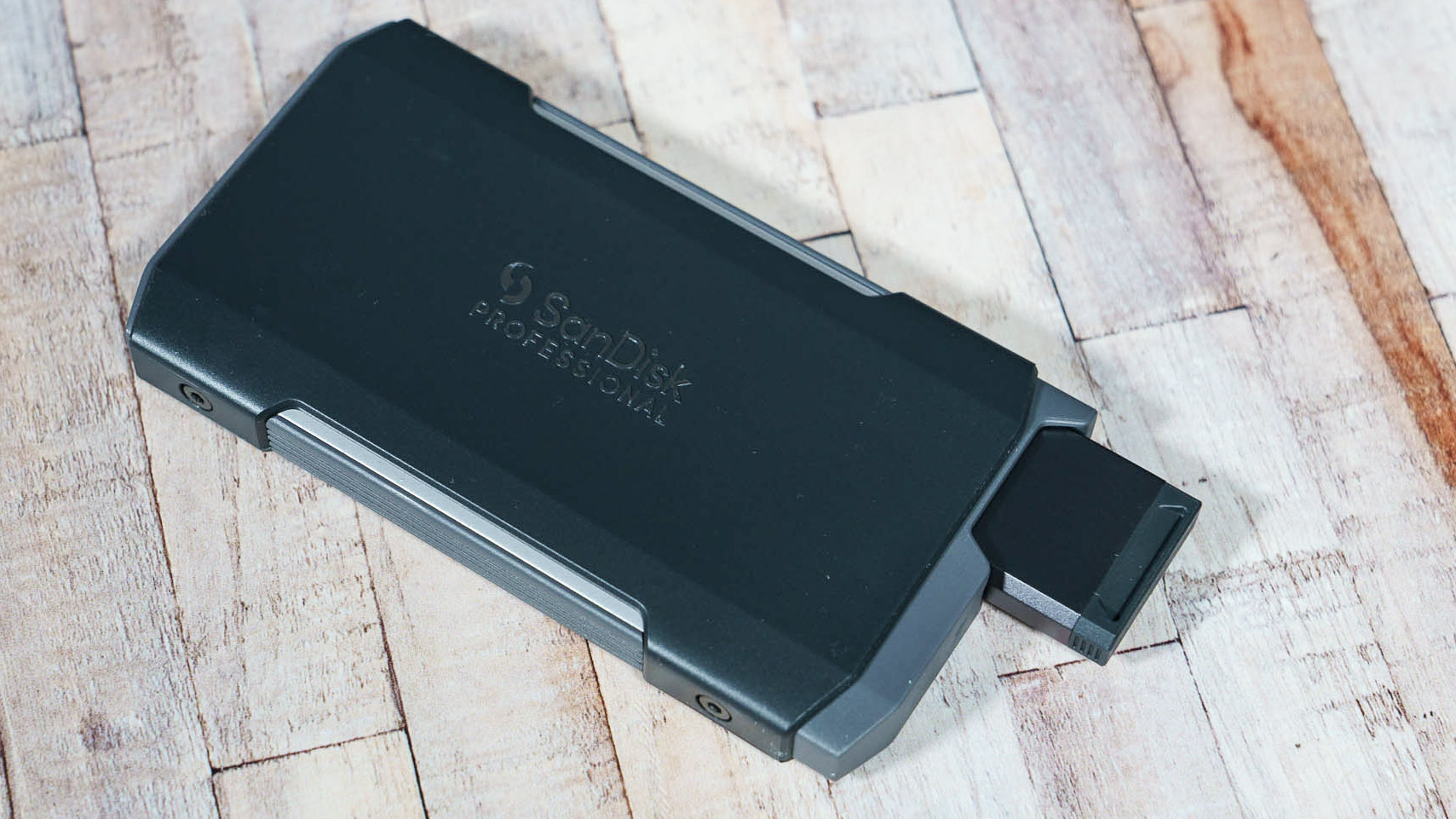 SanDisk Professional Pro-Blade Transport - SSD 1TB USB-C 2000 Mo/s - Boîtier Modulaire Pour Disques Pro-Blade