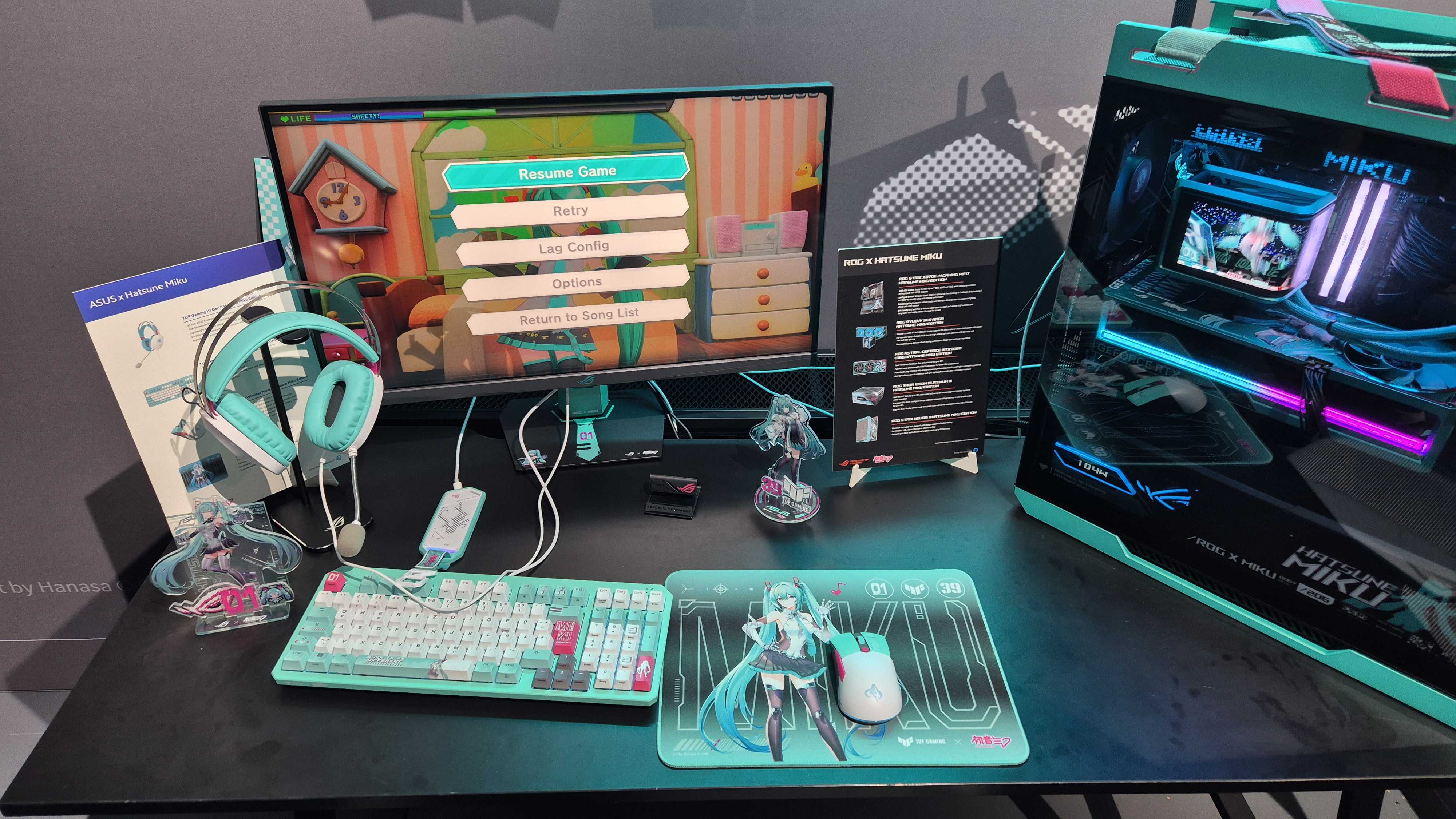 Asus X Hatsune Miku hardware.