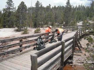 yellowstone-temperature-sensor-installation-101005-02