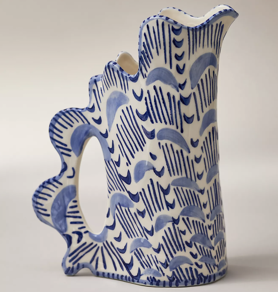 Lucie De Moyencourt Pitcher