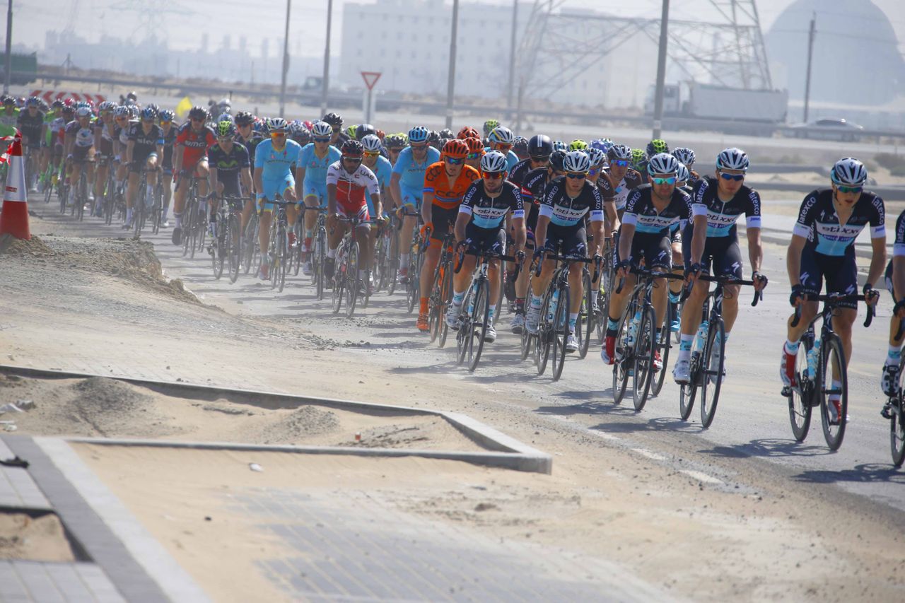 Etixx-QuickStep leads the chase at the Dubai Tour.