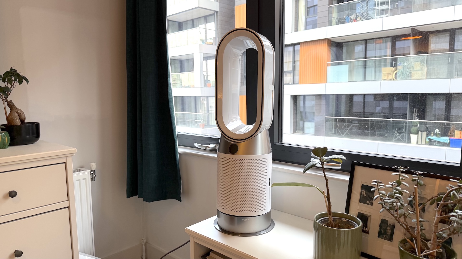 The Dyson Purifier Hot and Cool HP1 in a bedroom