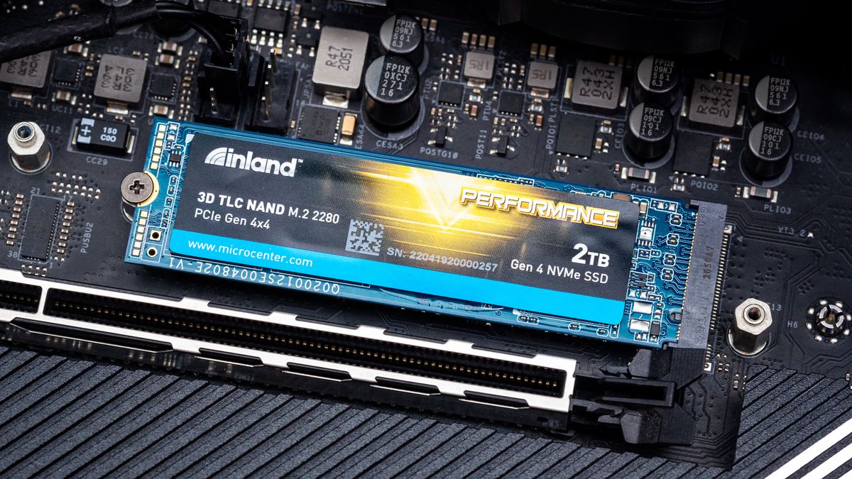Inland Performance SSD Review: The Low-Performance Niche