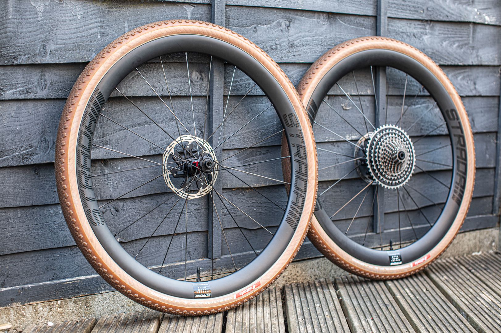 Strada Gravel Aero Plus 2: lehká kola pro gravel za rozumnou cenu