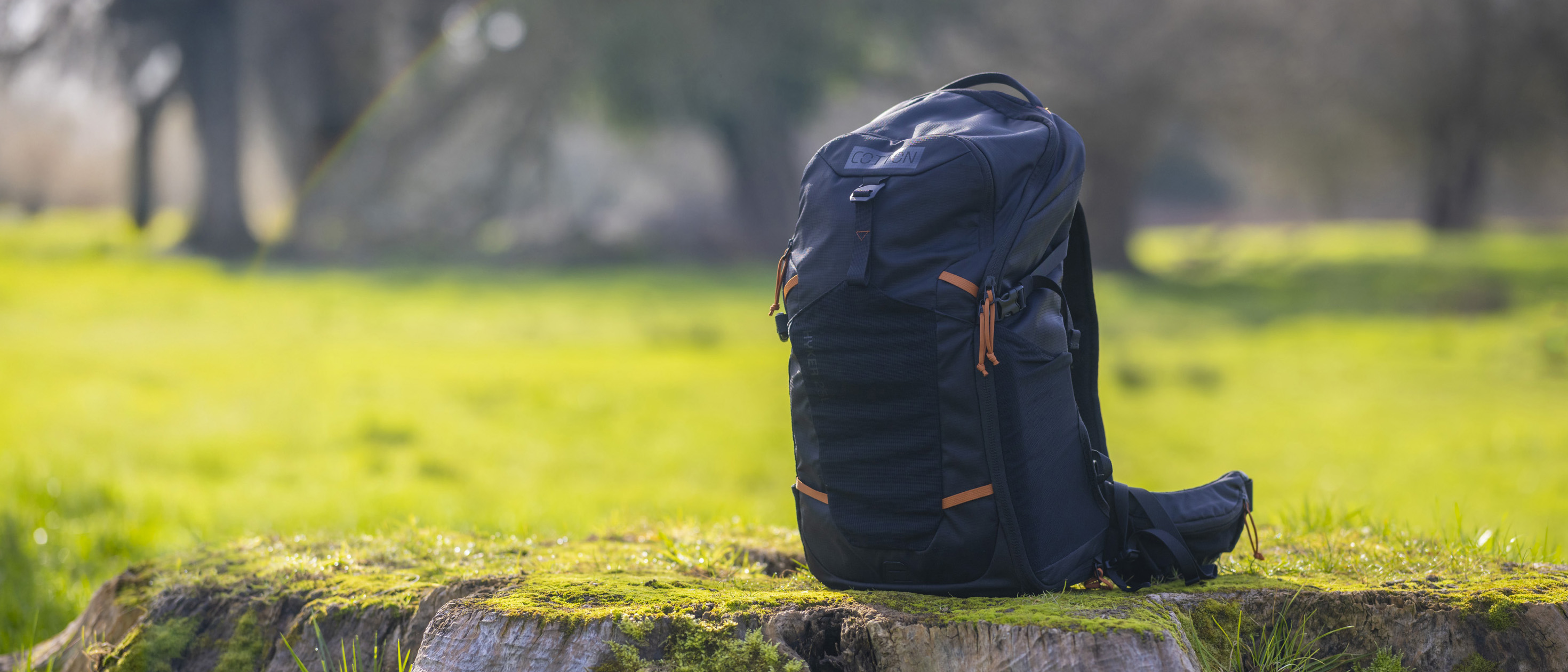 Cotton Carrier Hyker 25L Daypack in use outdoors on a sunny day
