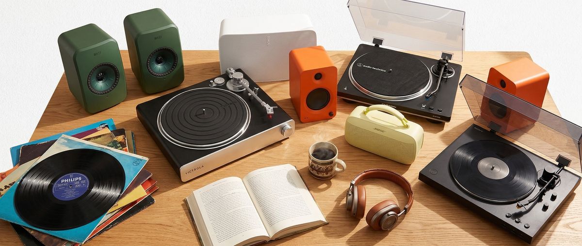 Considering a complete wireless turntable setup? I've created 4 simple vinyl systems, featuring Bluetooth and Sonos-compatible options