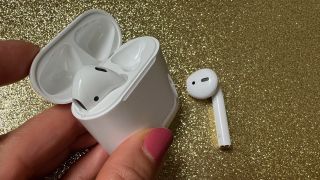 Airpods 2 Hero