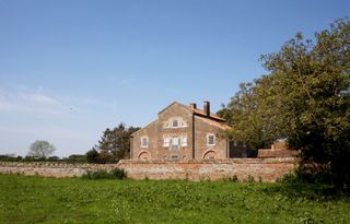 Georgian Farmhouse Architecture