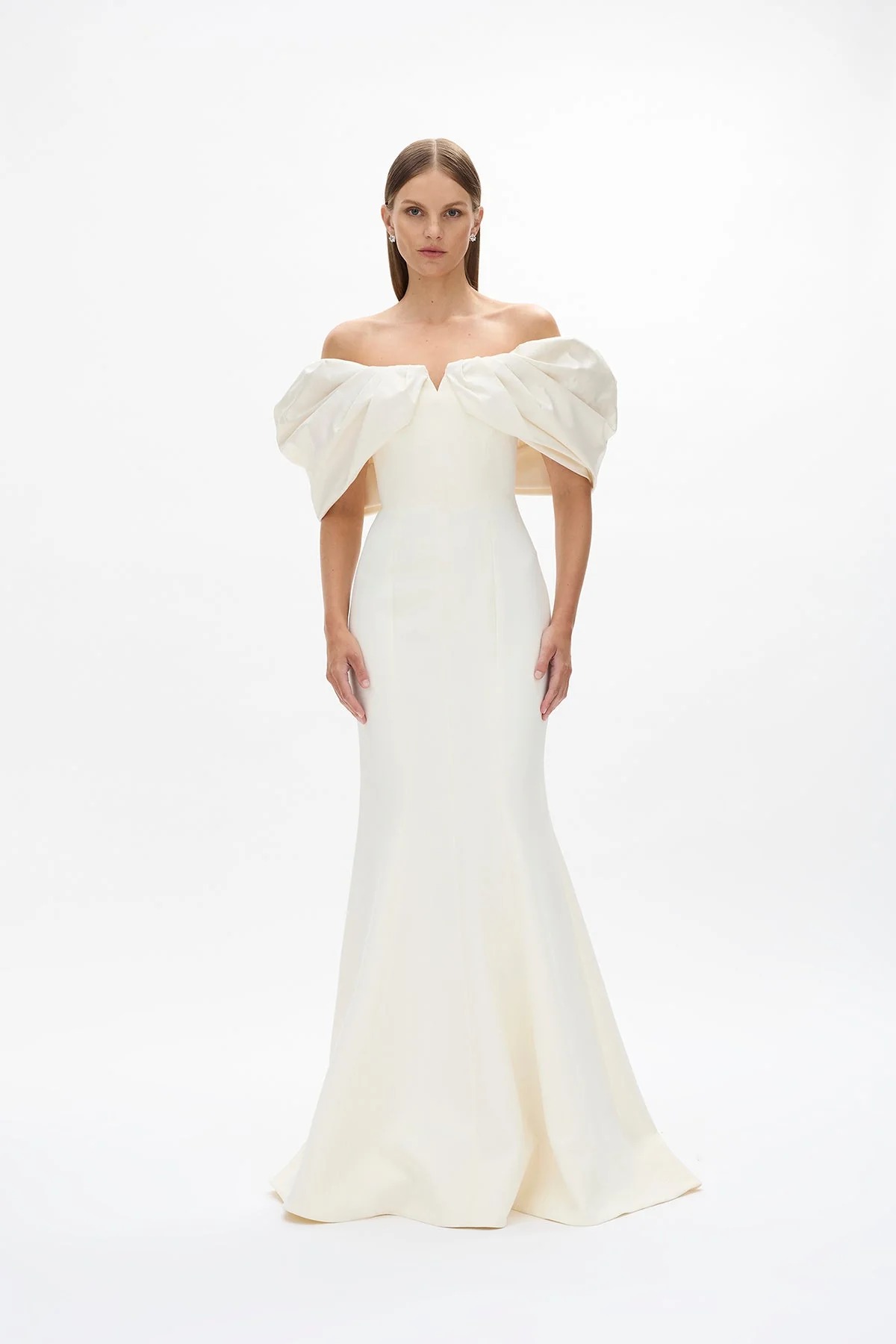 0, Viola Gown-Ivory / 1