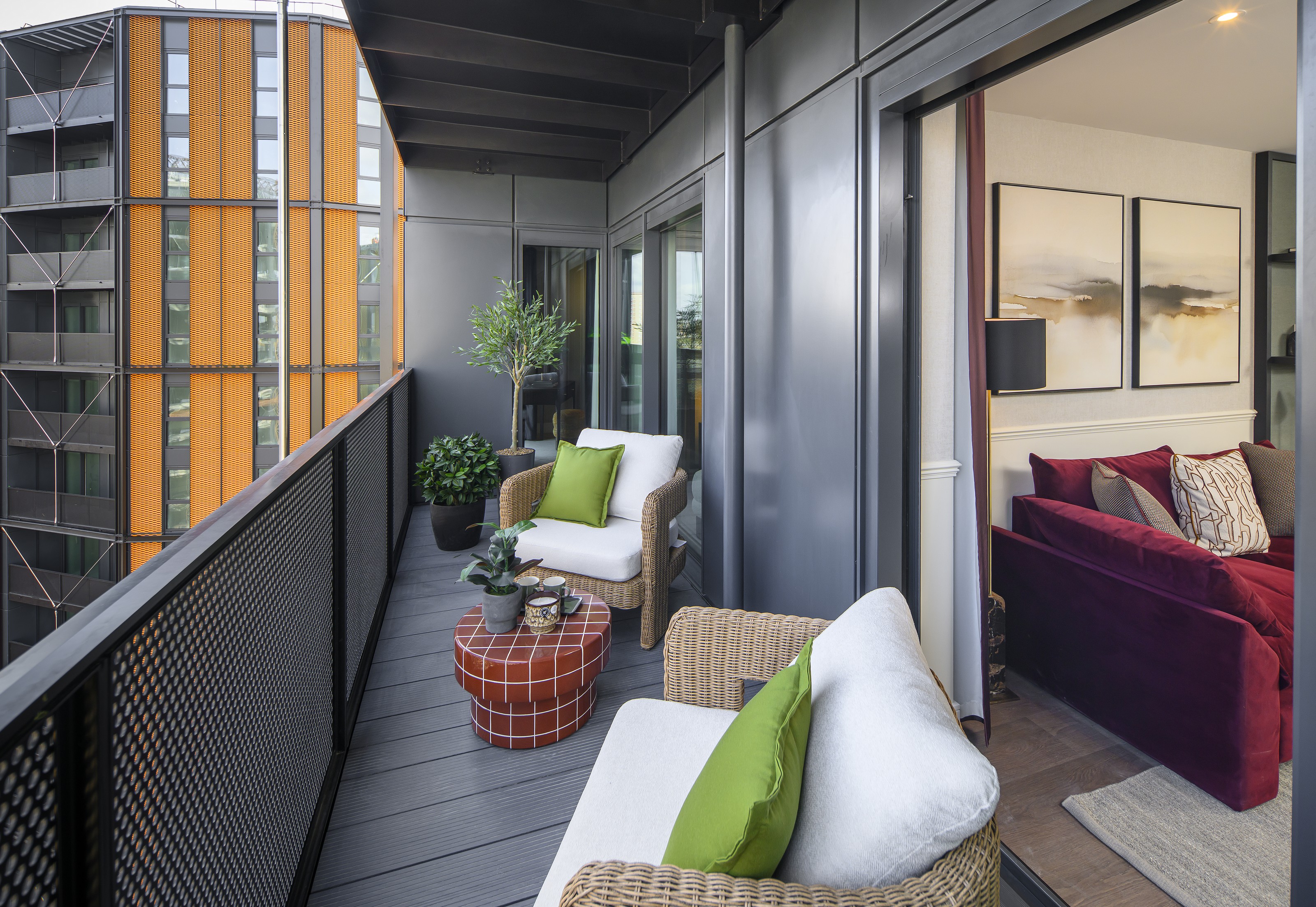 views of the Regent&#039;s View development in east london, round structure
