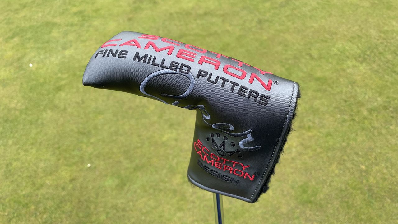 Scotty Cameron Super Select Newport 2.5 Plus Putter headcover