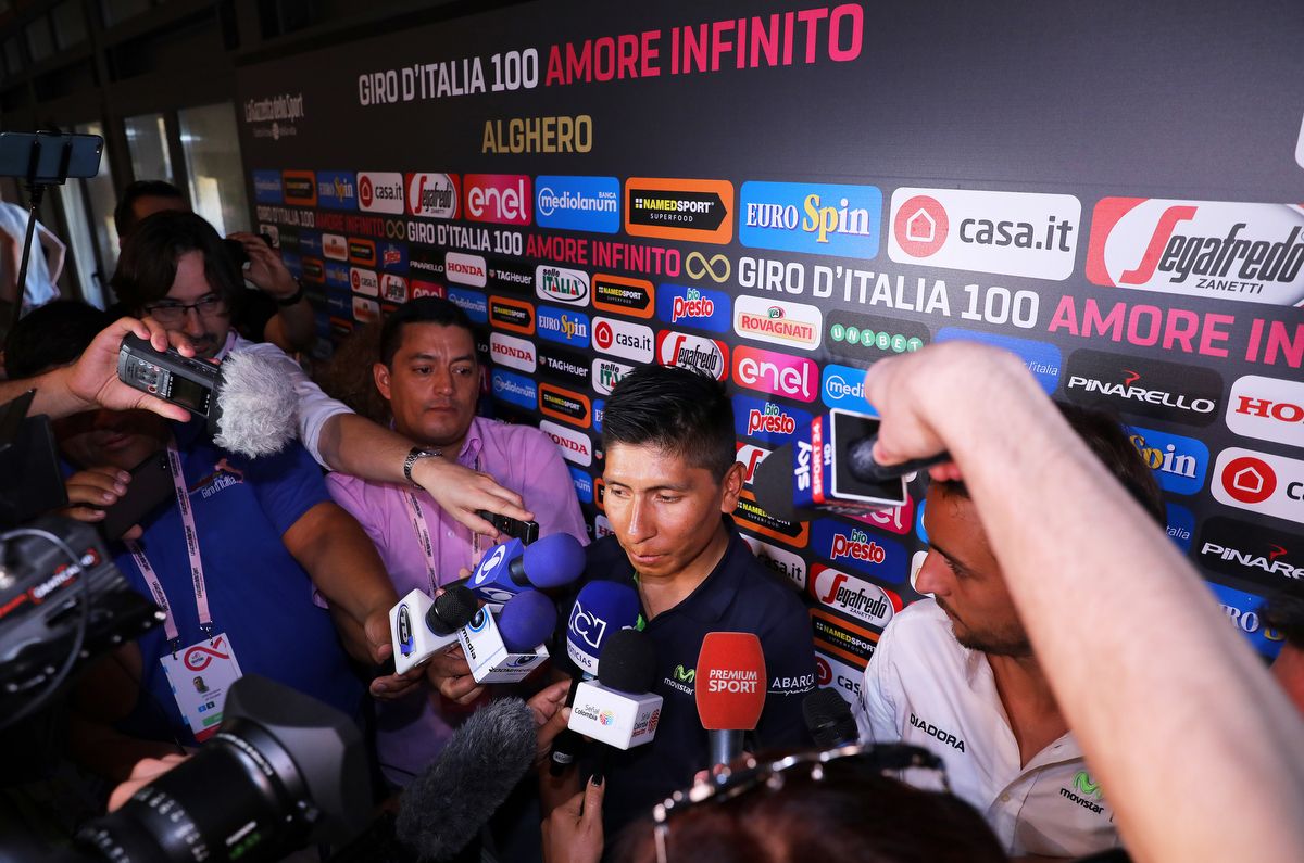 Nairo Quintana (Movistar) is swamped by the press