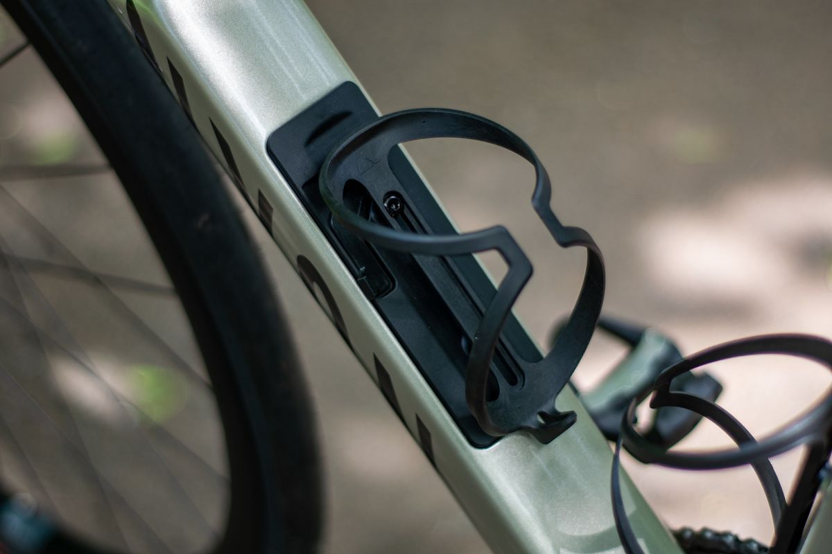 A Canyon Endurace CF SLX in a lane