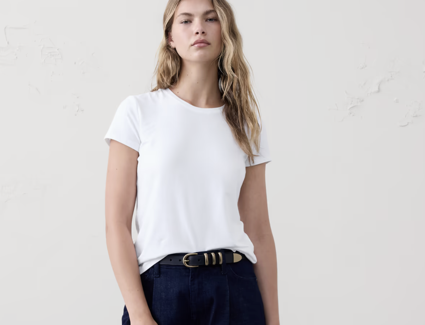 Banana Republic white tee