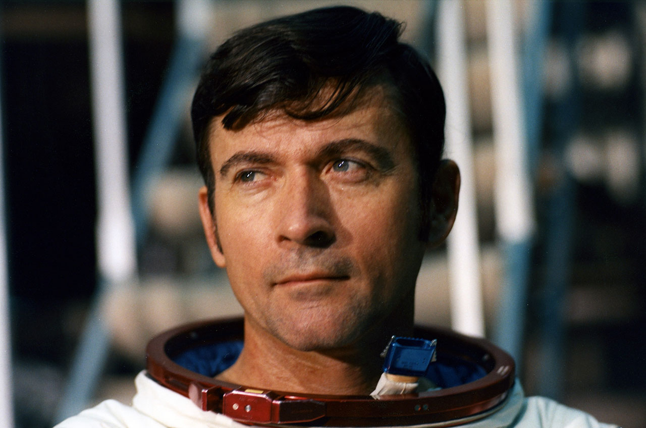 Astronaut John Young, Who Walked on the Moon and Led 1st Shuttle Mission, Dies at 87 | Space