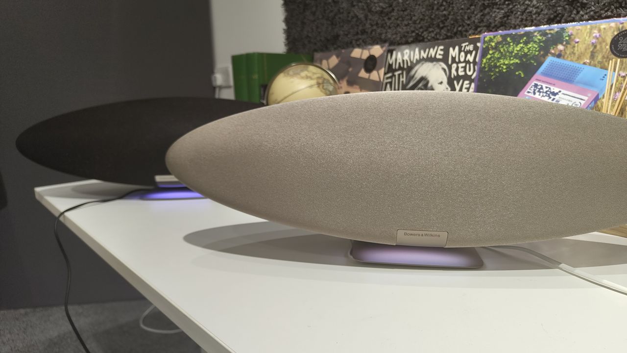 Bowers &amp; Wilkins Zeppelin Pro Edition and Zeppelin 2021