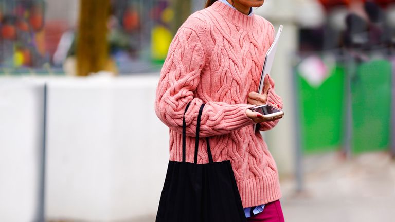 Clothing, Street fashion, Pink, Red, Fashion, Sweater, Sleeve, Outerwear, Neck, Wool, 