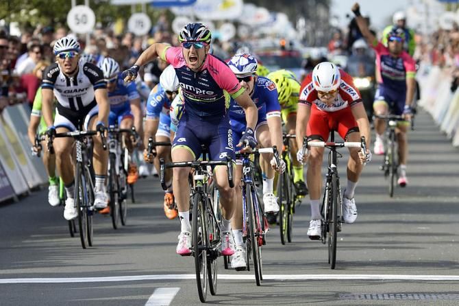 Sacha Modolo (Lampre-Merida) celebrates victory in stage 2 in Koksijde