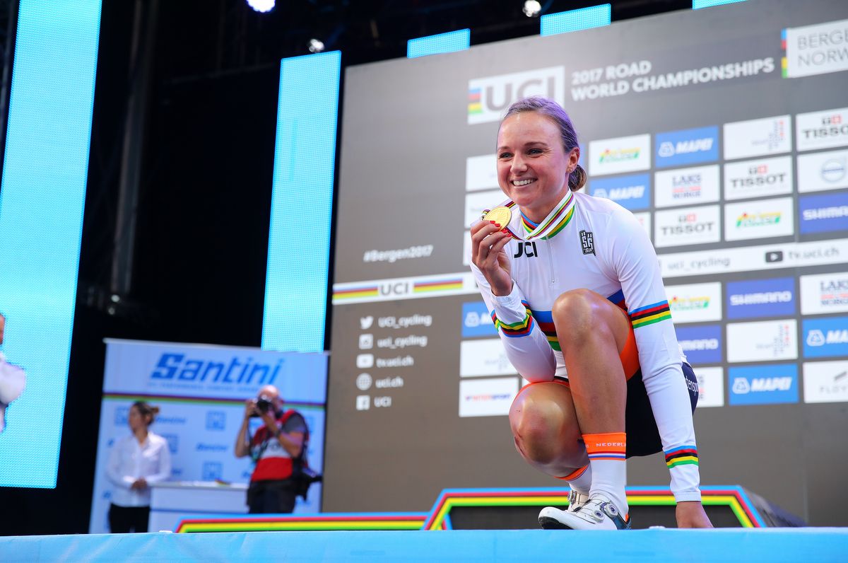 Chantal Blaak (Netherlands) got into the celebratory mood on the podium