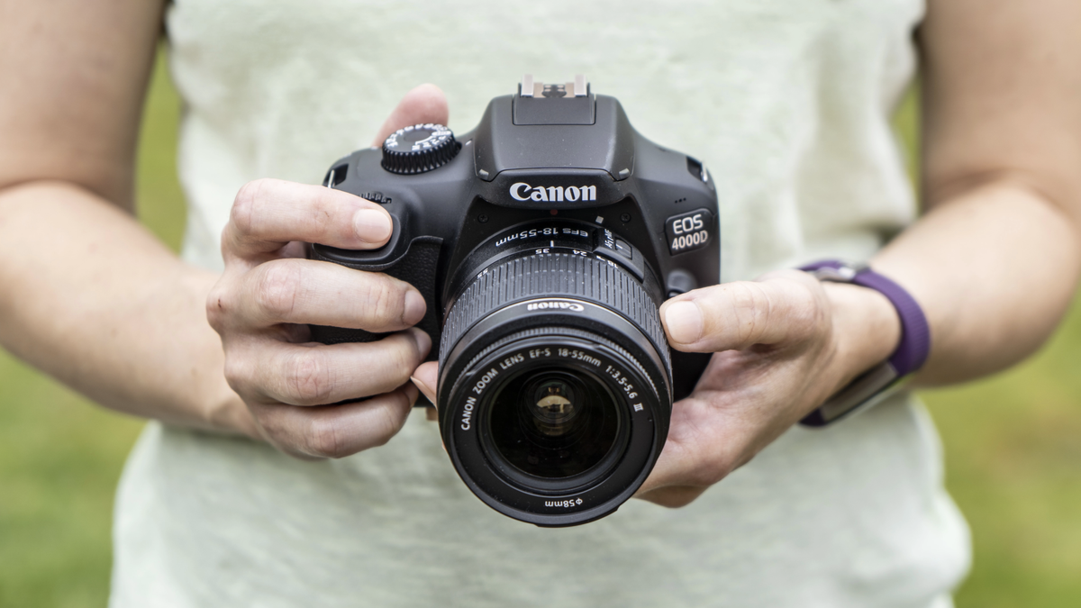 Canon EOS 4000D