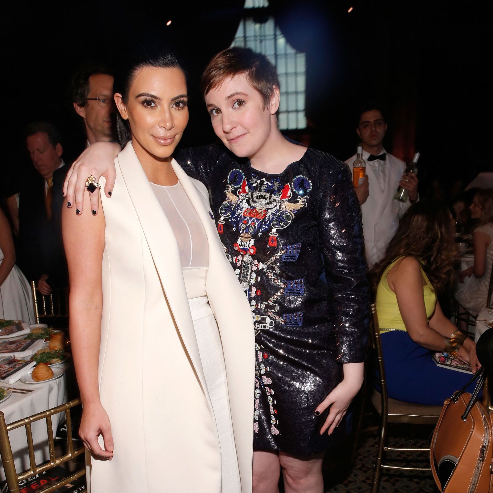 Lena Dunham supports Kim Kardashian amid criticism of her nude selfies