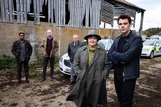 TV tonight The cast of Vera tackle a new case.
