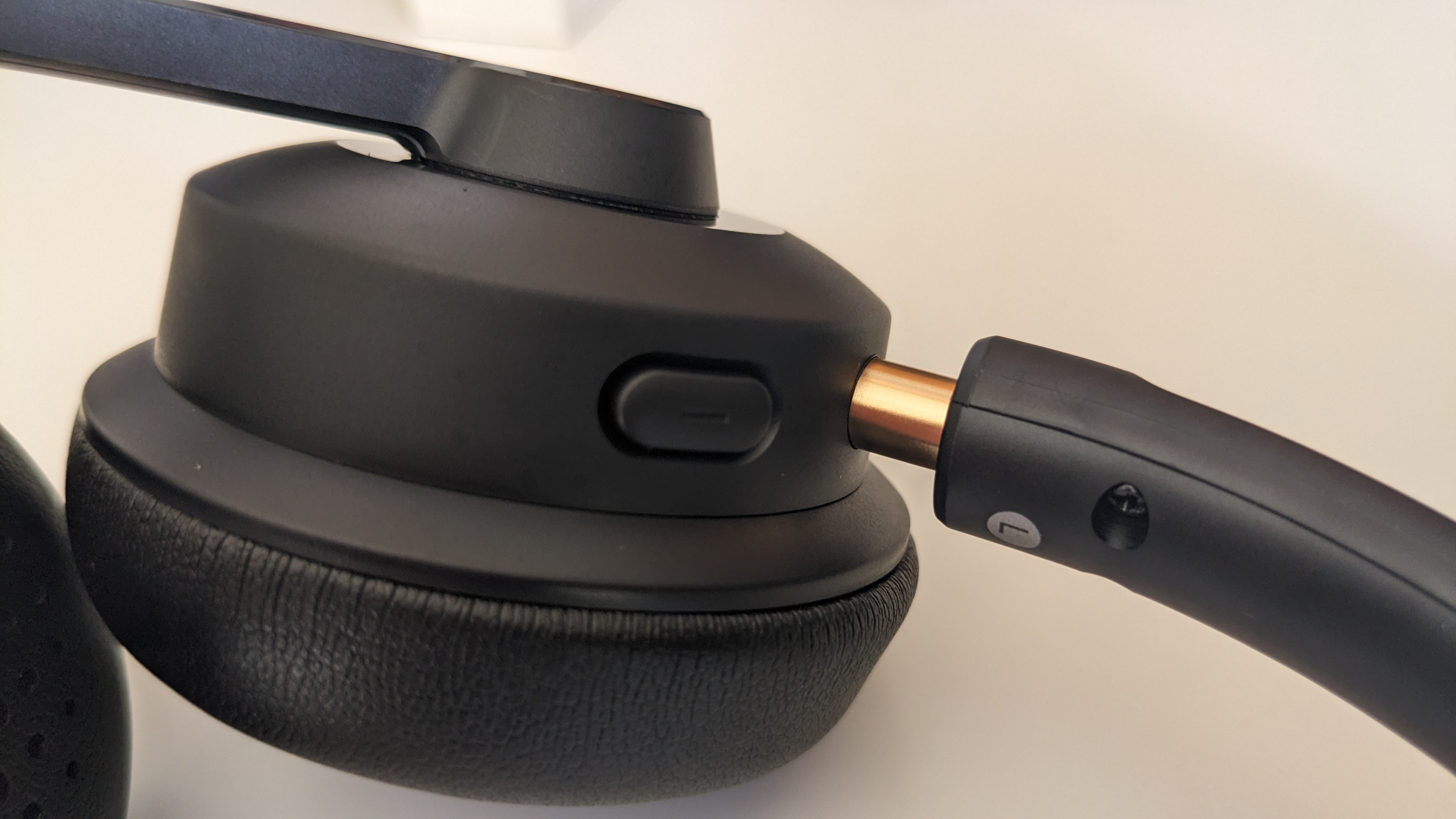 The Creative Chat Wireless headset during our review