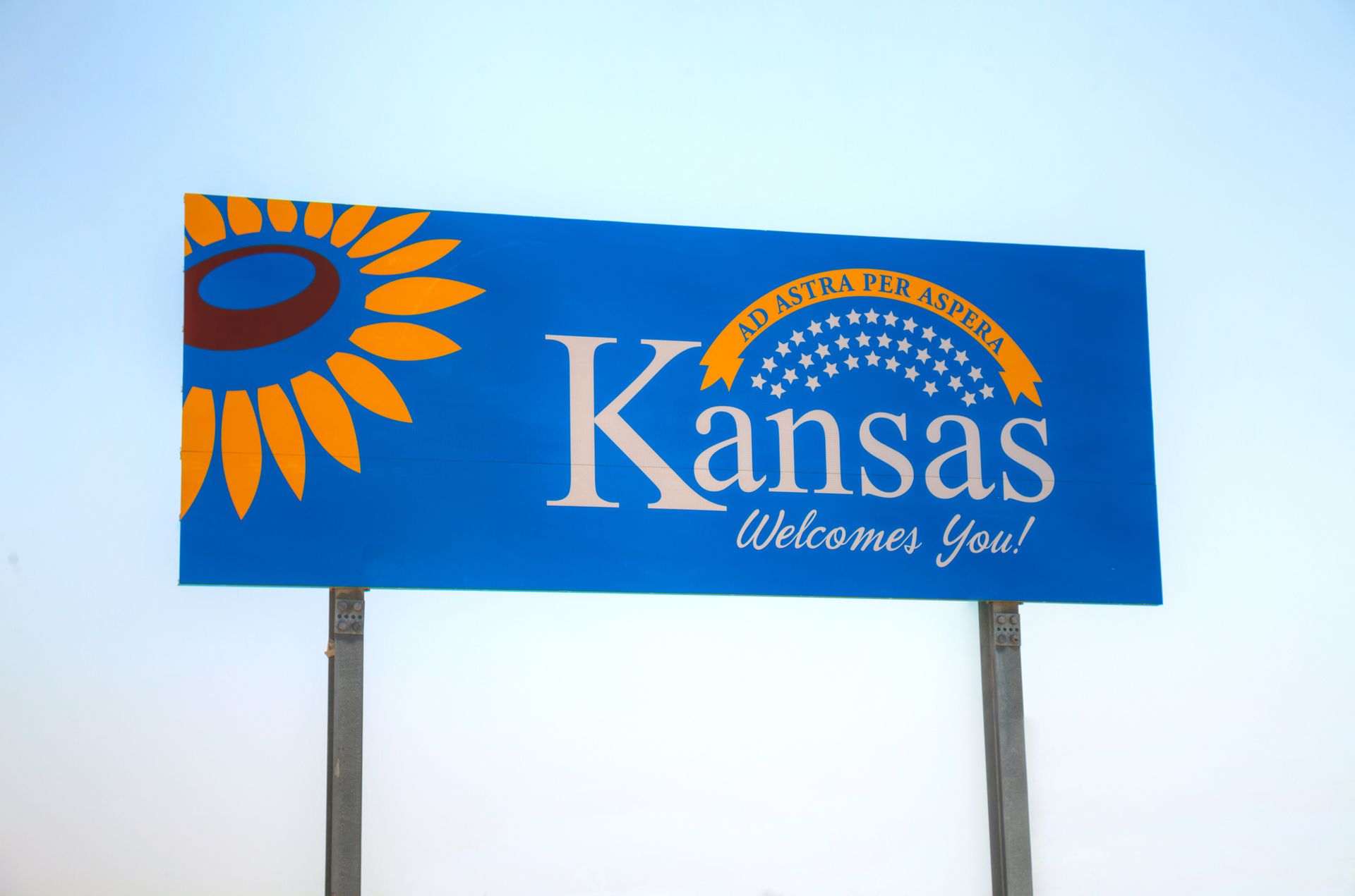 How does Kansas tax retirement income?