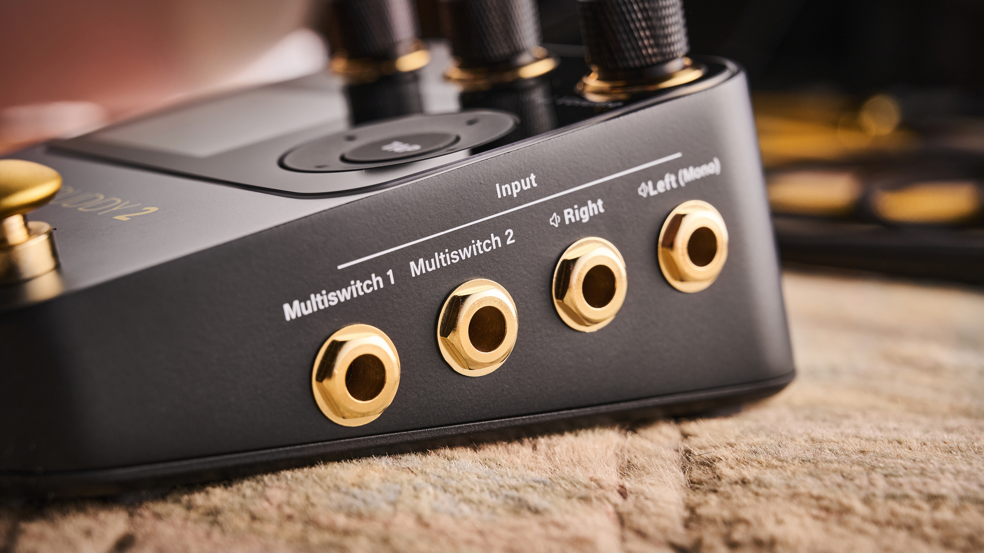 The inputs of the Singular Sound BeatBuddy 2 guitar pedal