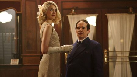 (L-R) Margaret Qualley as Elizabeth Weiland and Ethan Hawke as Lorenz Hart in "Blue Moon"