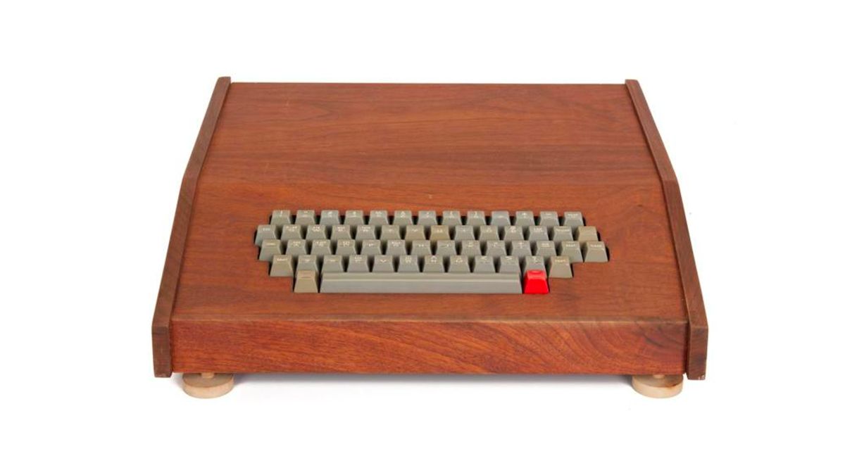 Apple-1 wooden computer possibly hand-built by Steve Jobs could be yours -  CNET